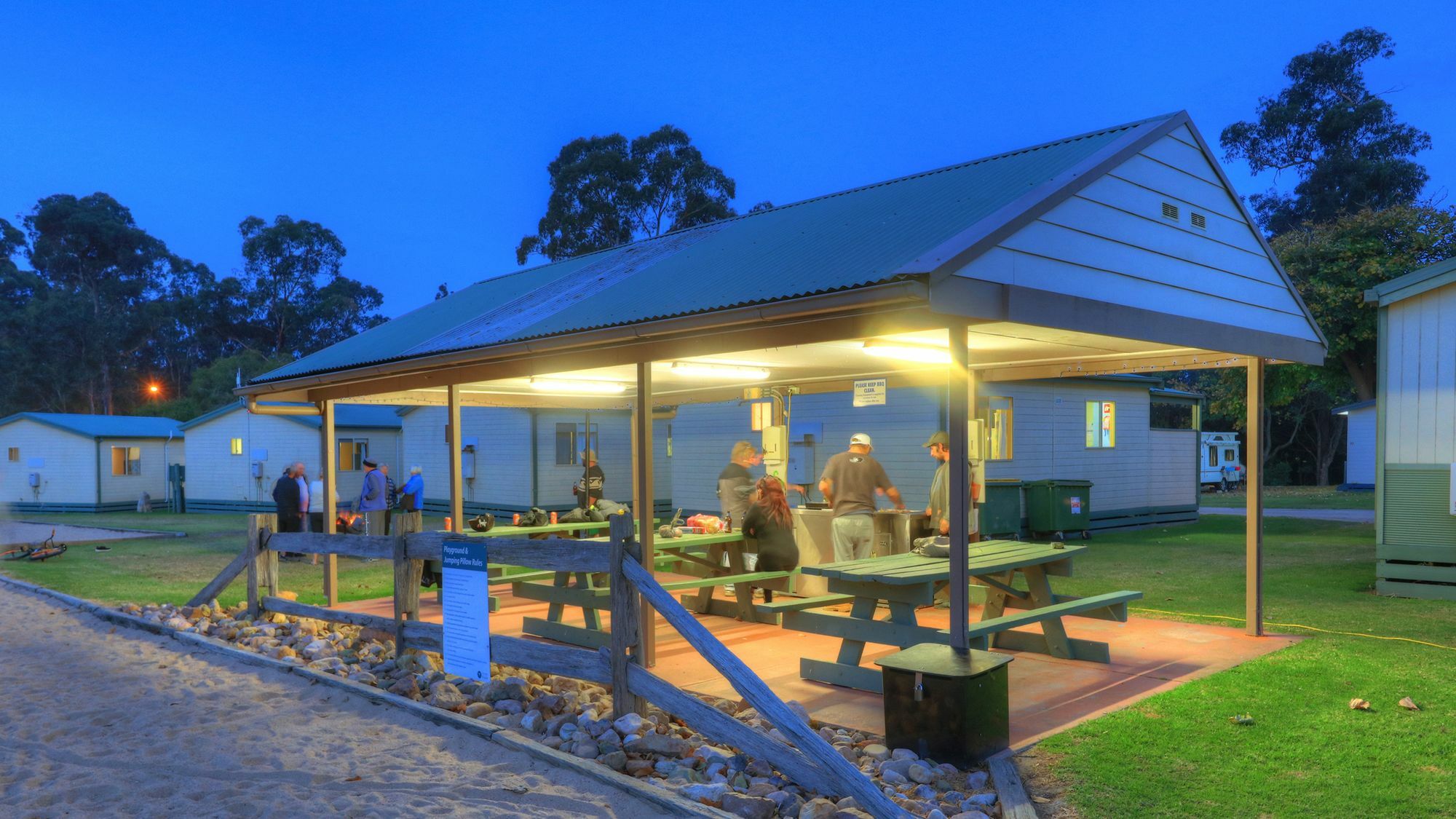 Eden Gateway Holiday Park ภายนอก รูปภาพ