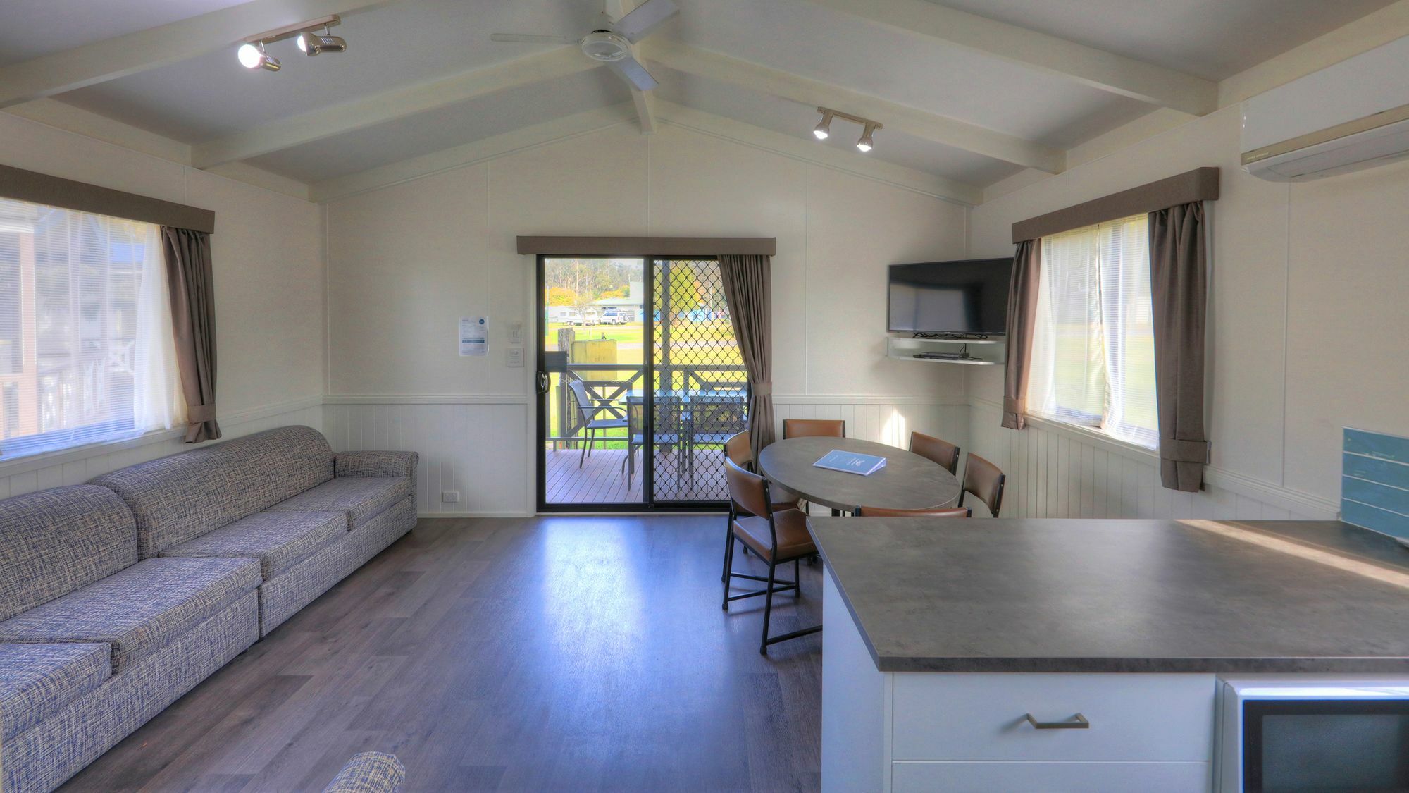Eden Gateway Holiday Park ภายนอก รูปภาพ