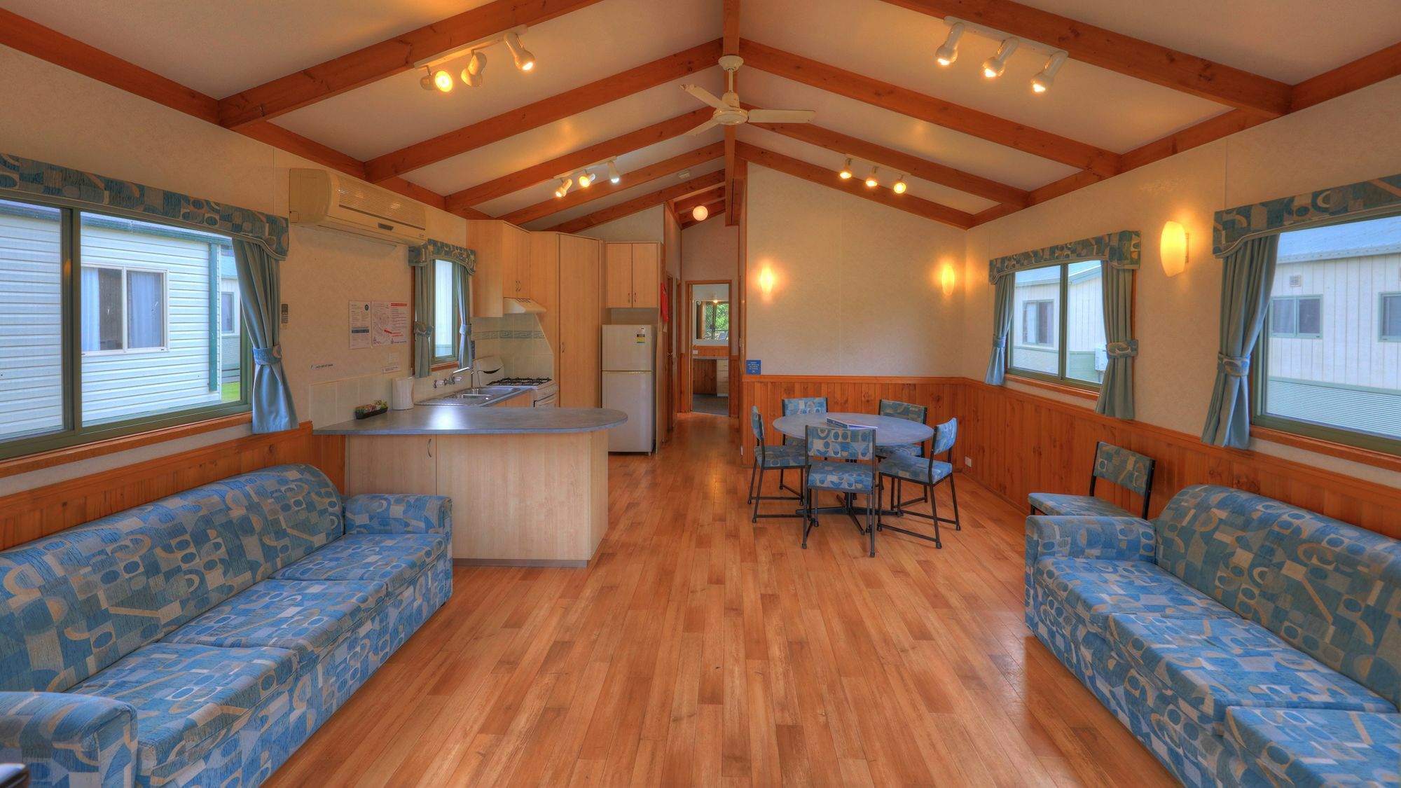 Eden Gateway Holiday Park ภายนอก รูปภาพ