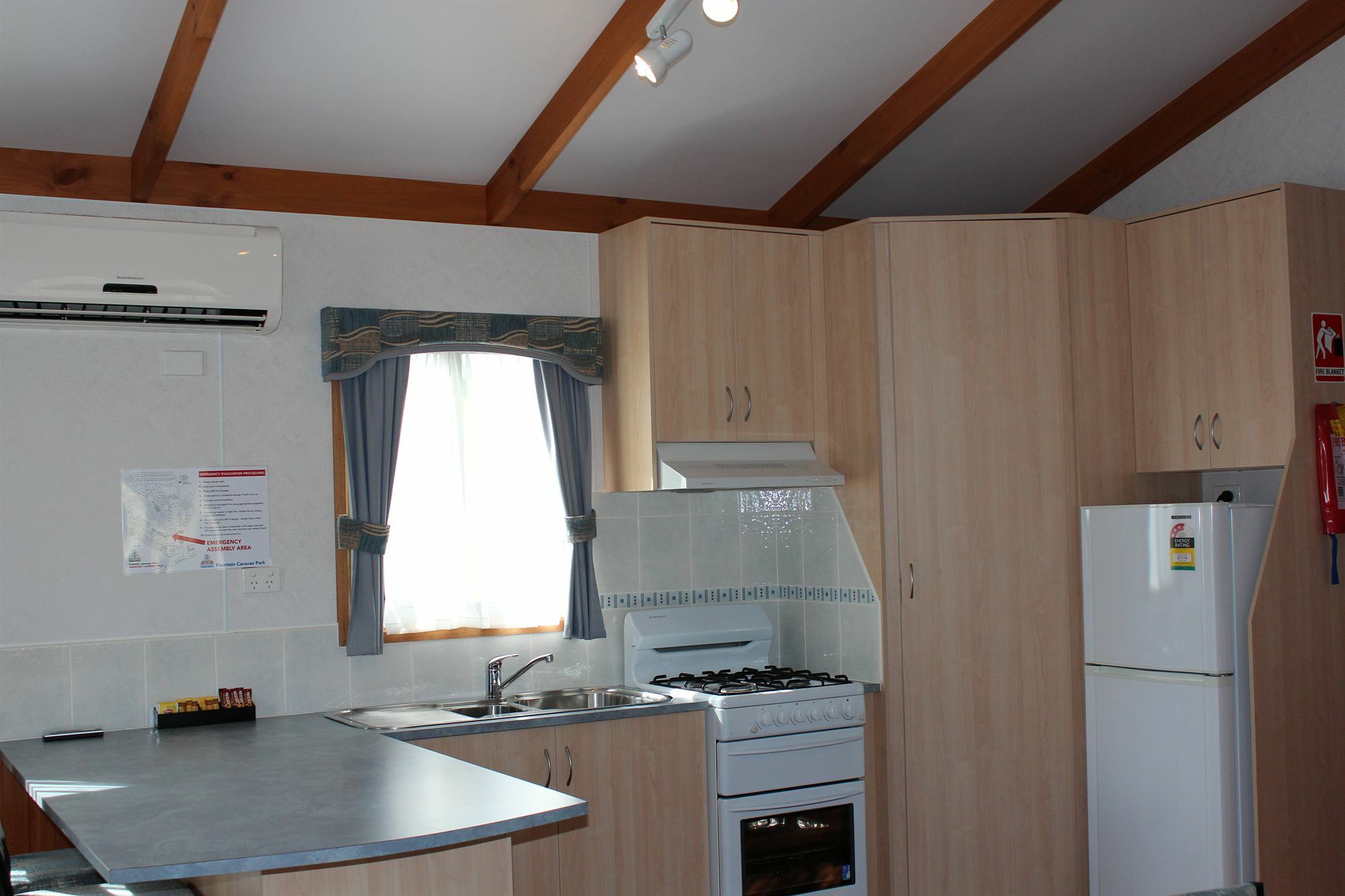 Eden Gateway Holiday Park ภายนอก รูปภาพ